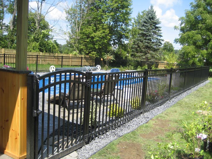 Praticos Fence Installation